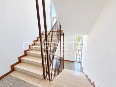 Stan 77 m², Sučidar Split - 3 sobe, terasa i balkon - 22