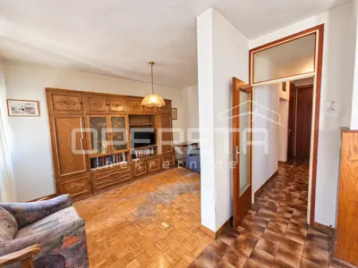 Stan 77 m², Sučidar Split - 3 sobe, terasa i balkon - 15