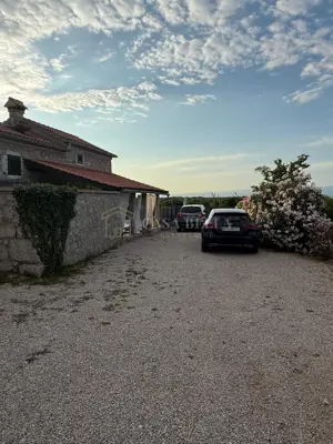Kuća 100 m², Malinska - bazen i pogled na Kvarner - 12