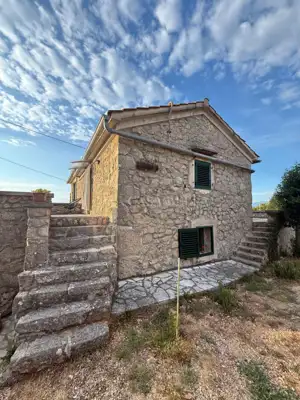 Kuća 100 m², Malinska - bazen i pogled na Kvarner - 2
