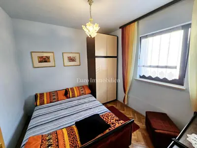 Stan u Malinskoj, 2 spavaće sobe i balkon - 17
