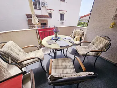 Stan u Malinskoj, 2 spavaće sobe i balkon - 5