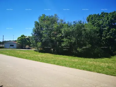 Građevinsko zemljište 1 510 m², Muntrilj, Tinjan - centar sela - 3