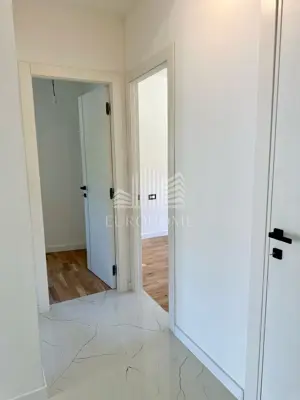 Stan 67 m², Strožanac - moderan dvosoban s lođom - 8