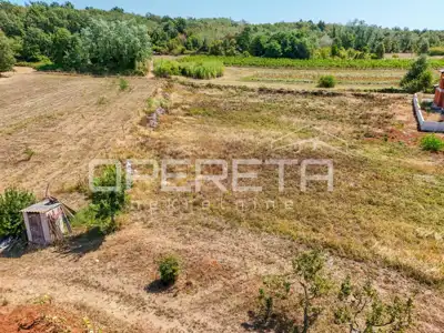 Baugrundstück 1.016 m², Višnjan - ruhige Lage - 5
