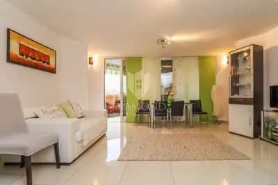 Wohnung 71 m², Novigrad - Zentrum und Meerblick