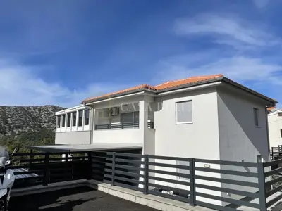 Stan 80 m², Crikvenica - novogradnja s 2 spavaće sobe