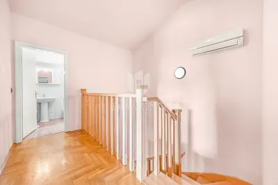 GELEGENHEIT! Umgebung von Pula, Haus mit drei Wohneinheiten! - 9