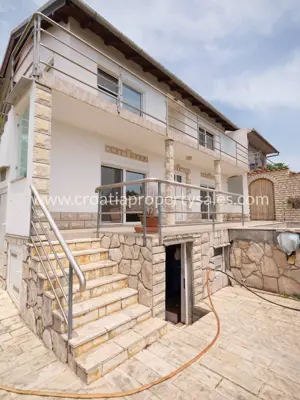 House 200 m², Šolta - sea and bay view - 2