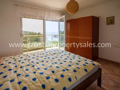 House 200 m², Šolta - sea and bay view - 9