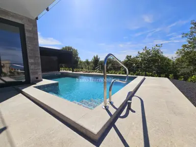 House 193 m², Malinska na Krku, pool and sea view - 2