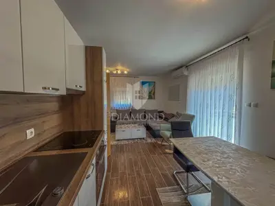Kuća 164 m², Umag - velika okućnica i vrtna kuhinja - 14