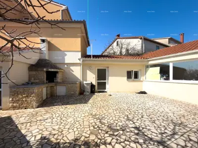 Haus 353 m², Ližnjan - 3 Apartments und Garage