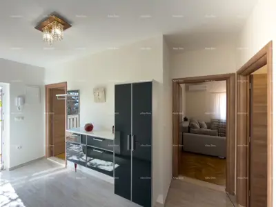 House 353 m², Ližnjan - 3 apartments and garage - 13
