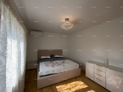House 353 m², Ližnjan - 3 apartments and garage - 10
