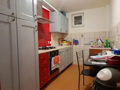 House 200 m², Mahićno - business potential and yard 760 m² - 11