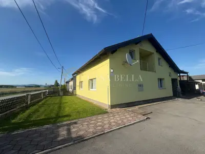 Haus 200 m², Mahićno - Geschäftspotenzial und Grundstück 760 m²