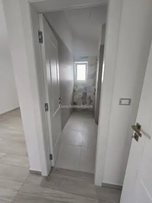 Okolica Malinske, samostojeća kuća s bazenom! - 14