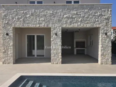 Umgebung von Malinska, freistehendes Haus mit Pool! - 2
