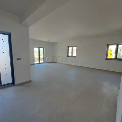 Kuća 135 m², Šikići kod Pule - prizemnica s garažom - 2
