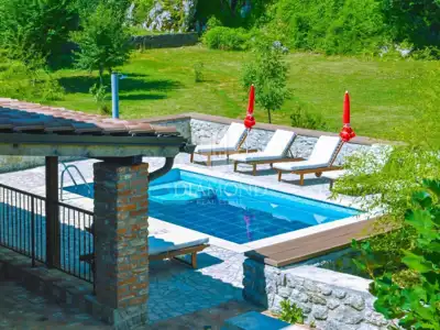 Grundstück 4.114 m², Veprinac - 3 Häuser und Pool - 2