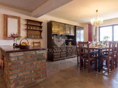 Grundstück 4.114 m², Veprinac - 3 Häuser und Pool - 13