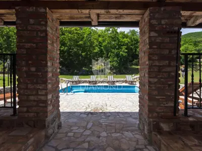 Grundstück 4.114 m², Veprinac - 3 Häuser und Pool - 5