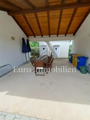 Haus 150 m², Krk - Pool und Grundstück 754 m² - 9