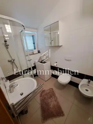 Haus 150 m², Krk - Pool und Grundstück 754 m² - 21
