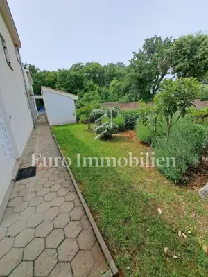 Haus 150 m², Krk - Pool und Grundstück 754 m² - 8