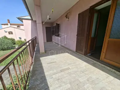 Haus in Bale, ruhige Lage und großer Garten - 4