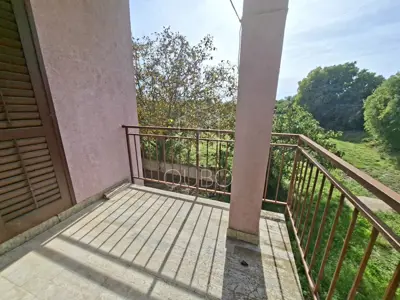 Haus in Bale, ruhige Lage und großer Garten - 3