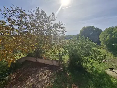 Haus in Bale, ruhige Lage und großer Garten - 16