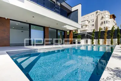 Vila 274 m², Krilo Jesenice - 100 m od mora - 4