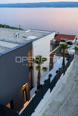 Vila 274 m², Krilo Jesenice - 100 m od mora - 18