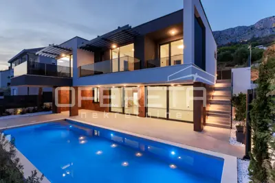 Vila 274 m², Krilo Jesenice - 100 m od mora