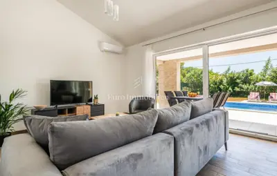 Kuća 126 m², Labin - bazen i natkrivena terasa - 6