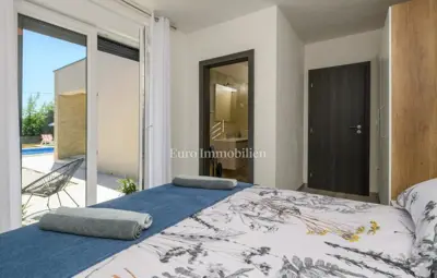 Kuća 126 m², Labin - bazen i natkrivena terasa - 10