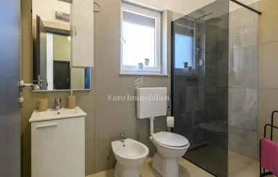 Kuća 126 m², Labin - bazen i natkrivena terasa - 15