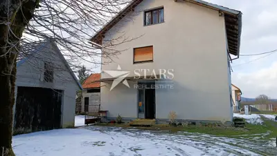 Haus 230 m², Plaški - bezugsfertig und am Fluss