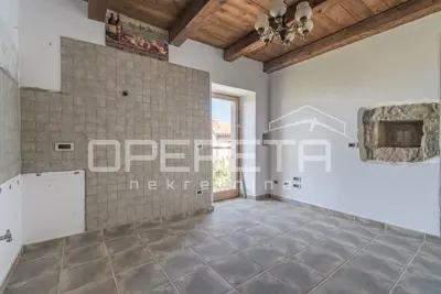 House for sale in Buje, 200 m² - 17