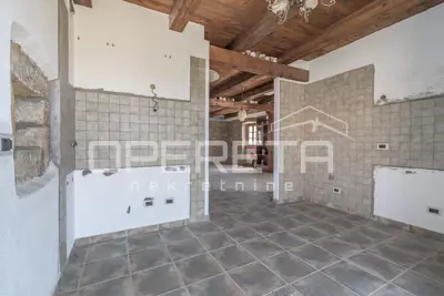 House for sale in Buje, 200 m² - 18