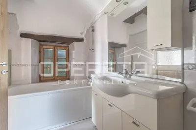House for sale in Buje, 200 m² - 13