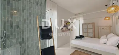 Villa 135 m², Linardići - pool and sea view - 18