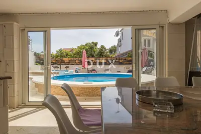 Vodice, Villa mit 7 Apartments und Pool - 7