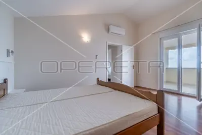 House for sale in Kaštelir, 165 m² - 20