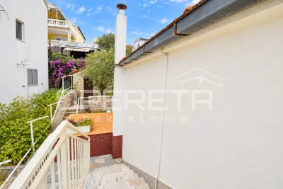 Kuća 475 m², Čiovo - drugi red uz more - 11
