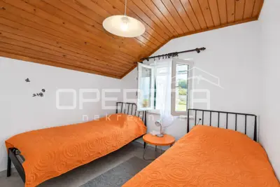Kuća 475 m², Čiovo - drugi red uz more - 8