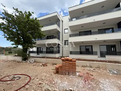 Wohnung 67 m², Sukošan - Erdgeschoss, Garten und Terrasse - 2