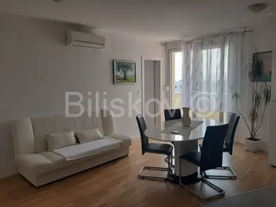 Žnjan, Split long-term rental, parking